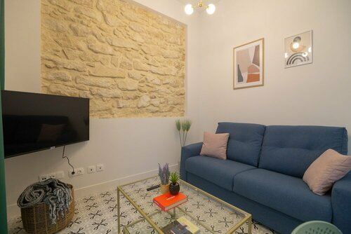 TEATRO centro alicante, Забронировать Отель Аликанте Памплона, рядом с Wellness Center Alicante Spa