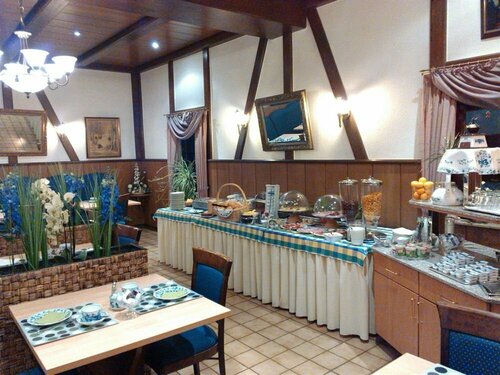 Отель GZ Hotel Airport Köln Bonn, Забронировать Отель Тросдорф 