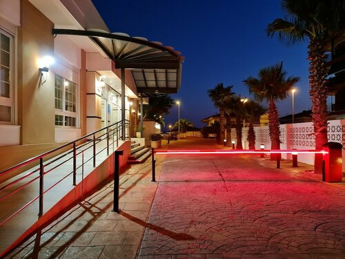 Pato Amarillo, Reservar Hotel Punta Umbría Huelva