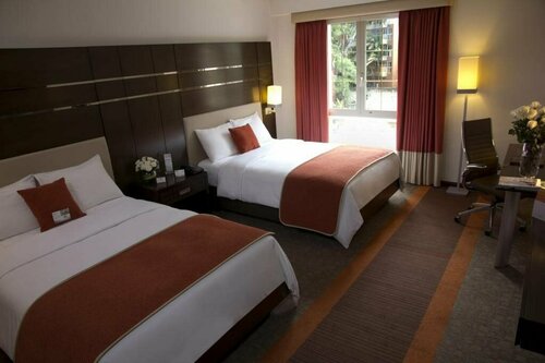 Altamira Village Hotel & Suites, Забронировать Отель Отели Федерального столичного округа Каракаса 4 звезды, 4*