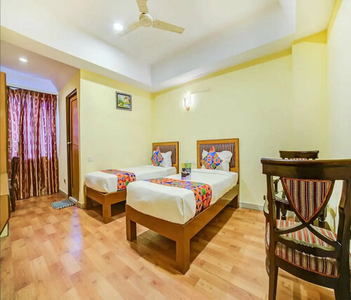 Capital O 49411 Hotel Anmol Continental, Забронировать Отель Отели Хайдарабада 3 звезды, рядом с Snow World, 3*