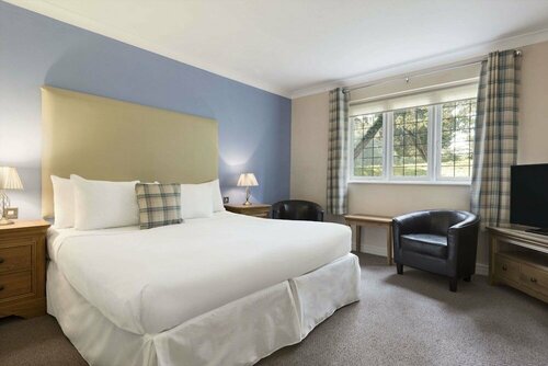 Cwrt Bleddyn Hotel & Spa, Забронировать Курортный отель Аск Гвент