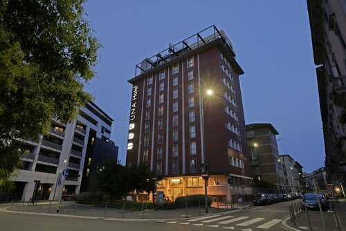 UNA Hotels Mediterraneo Milano, Забронировать Отель Отели Милана 4 звезды, рядом с Музео дель Новеченто, 4*