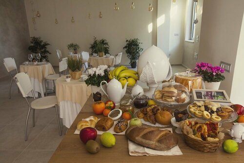 Avantgarde Hotel, Забронировать Отель Отели в центре Конверсано, в центре, Парковка
