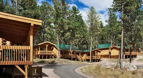 Rock Crest Lodge & Cabins, Забронировать Отель Кастер Wind Cave National Park