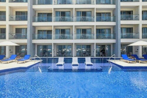 Royalton CHIC Antigua, An Autograph Collection All-Inclusive Resort, Buchen Sie Resort St. John's St. John County
