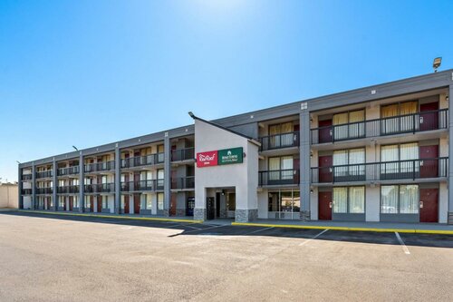 HomeTowne Studios by Red Roof Richmond - Airport Sandston, Rezerwuj Hotel Sandston Wirginia