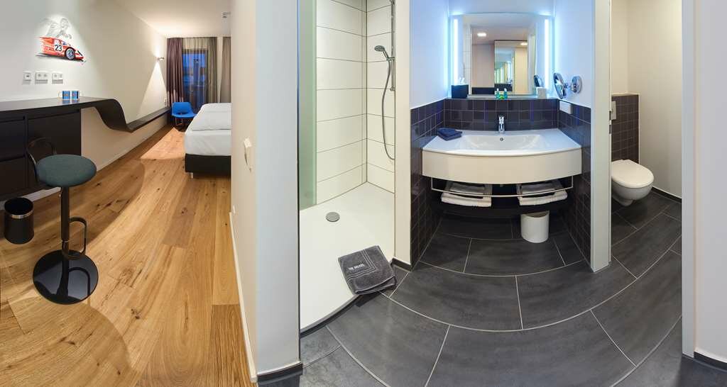 V8 HOTEL Motorworld Region Stuttgart