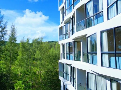 Laya Suites and Residences, Забронировать Отель Отели Пхукета с бассейном, Бассейн