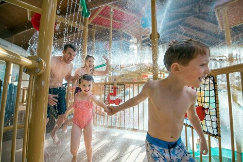 Great Wolf Lodge Bloomington, Book Ferieresort Hoteller i Bloomington med pool, Swimmingpool