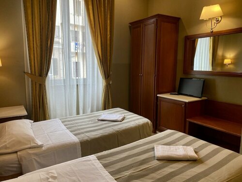 Hotel Giolitti, Забронировать Отель Вокзал Термини , рядом с Verano Cemetery