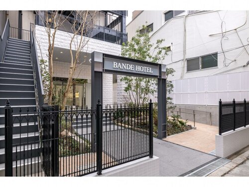 Bande Hotel Osaka, Забронировать Отель Нисинари Осака, рядом с Mandaike Park