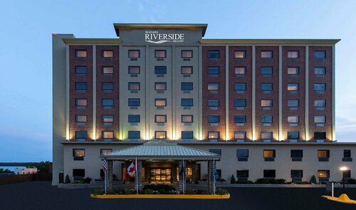 Four Points by Sheraton Niagara Falls, Book Hotel Hoteller i New York State med parkering, Parkering