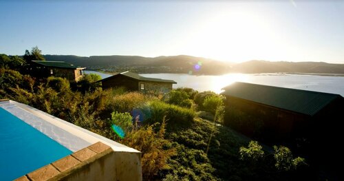 Elephant Hide of Knysna Guest Lodge, Buchen Sie Bed & Breakfast Hotels in Knysna mit Pool, Schwimmbad