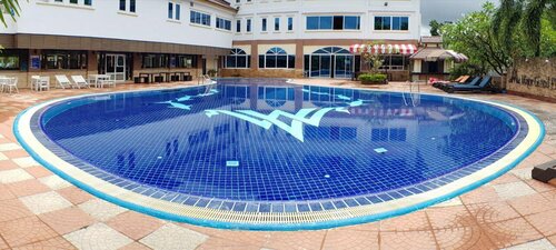 Major Grand Hotel, Varaa Hotelli Hotellit North-Eastern Thailand pysäköinnillä, Pysäköinti