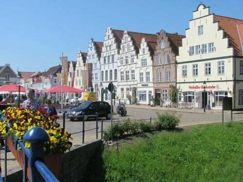 Apartments im Froschhaus mit Frühstücksküchen, Забронировать Апартаменты/квартира Отели в центре Фридрихштадт, в центре