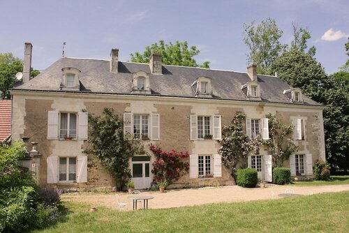 Shield Manor, Забронировать Отель Шательро Вьен