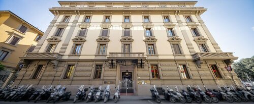 Lilium Hotel, Забронировать Отель Санта-Мария-Новелла Флоренция, рядом с Генеральное консульство Испании во Флоренции