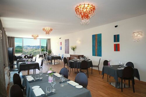 Locanda Aria di Langa, Prenota Hotel Montelupo Albese Langhe