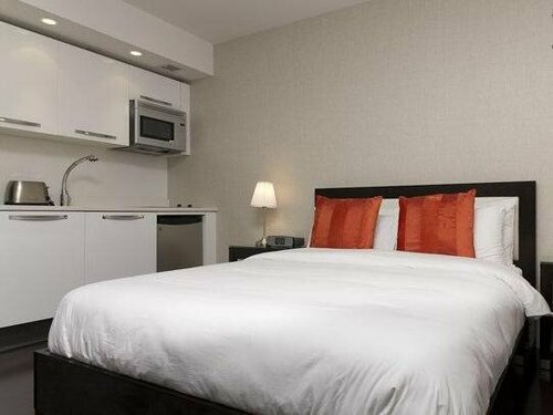 Metro Apartments, Забронировать Апартаменты/квартира СПА-отели Нью-Йорка, рядом с Галерея Greene Naftali, SPA-услуги