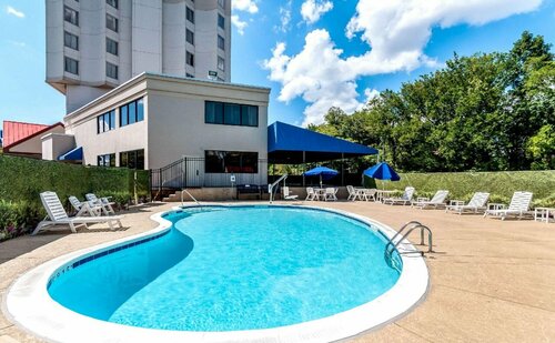 Comfort Inn & Suites Alexandria West, Buchen Sie Hotel Alexandria Washington DC und Umgebung