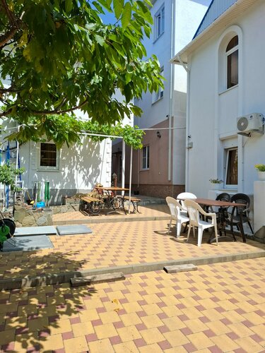 Zolotoy Lev Guest House, 予約 ゲストハウス Gelendzhik 