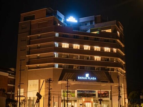 Hotel Barahi Kathmandu, Забронировать Отель Отели Катманду 4 звезды, рядом с Nasal Chowk, 4*