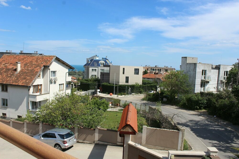 Vemara City Boutique Hotel-free parking
