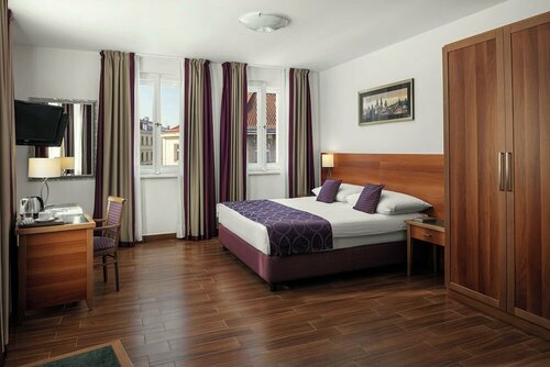 Hotel Galileo, Забронировать Отель Отели Праги с бассейном, рядом с Гавличковы сады, Бассейн