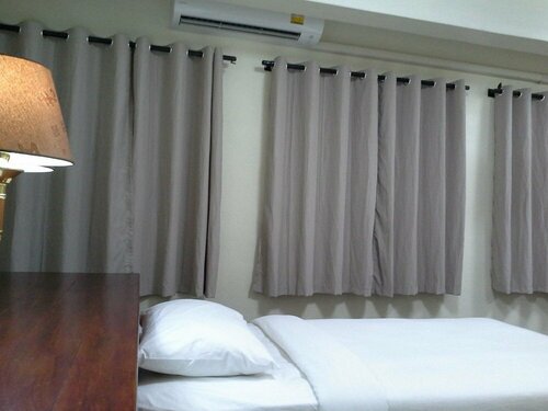 BC guesthouse Banglamphu, Забронировать Отель Отели Phra Nakhon с парковкой, рядом с Форт Пра-Сумен, Парковка