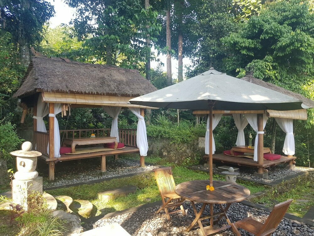 Liyer Spirit House