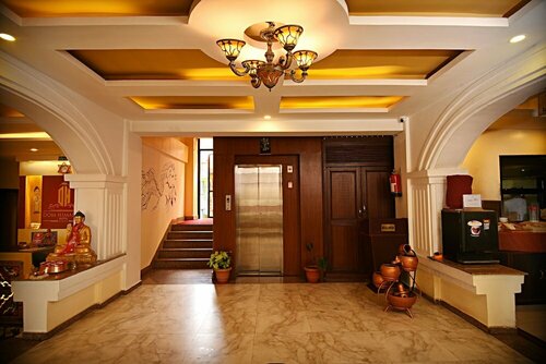 DOM Himalaya Hotel, Забронировать Отель Отели Тамель 4 звезды, 4*