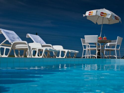 OYO Hotel Arembepe Beach Hotel, Забронировать Отель Отели штата Баия с парковкой, Парковка