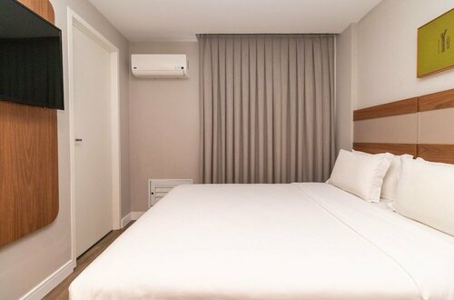 Slaviero Hotel Curitiba Shopping, Забронировать Отель Отели Куритиба 3 звезды, рядом с Конгресс-центр Estacao Embratel, 3*