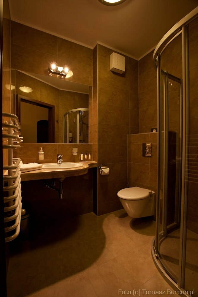 Amber Hotel