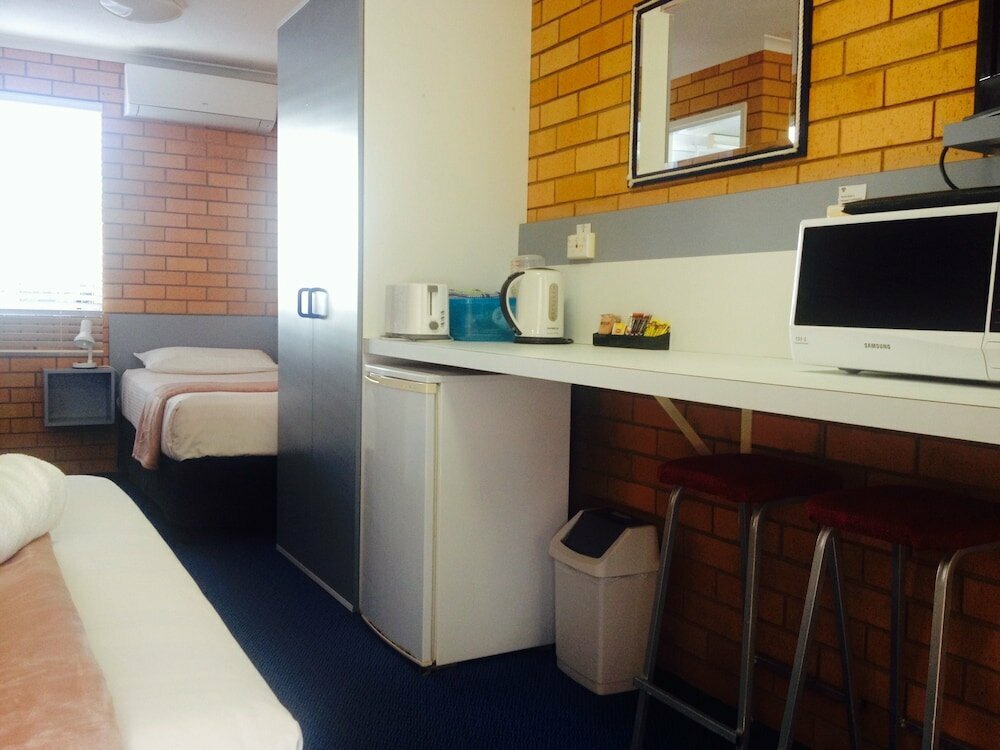 Bosuns Inn Motel