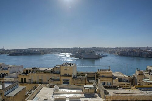 Tritoni Harbour suites - Valletta, Забронировать Отель Валетта Мальта, рядом с Национальный музей изобразительных искусств