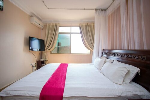 Eight Winx Hotel, Varaa Hotelli Kampala Hotellit....