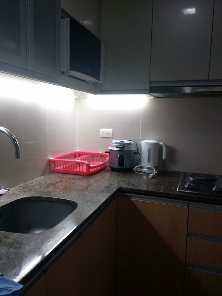 Soothing Seaview Units in Mactan Newtown