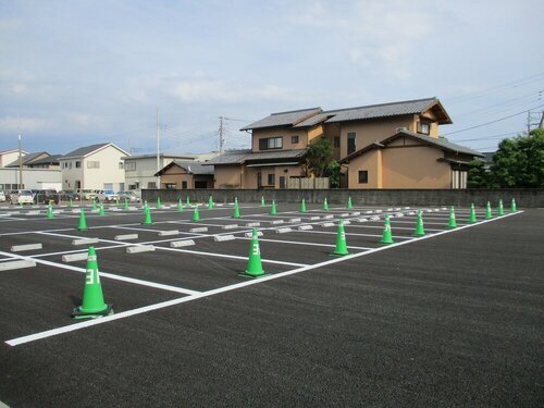 Toyoko Inn Shin-fuji-eki Minami-guchi, Забронировать Отель Отели Сидзуока с парковкой, Парковка