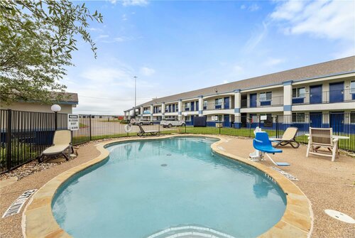 Days Inn by Wyndham McKinney, Забронировать Мини-отель Отели Dallas - Fort Worth Metropolitan Area с парковкой, Парковка