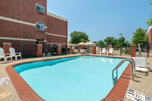 Comfort Suites McKinney-Allen, Забронировать Отель Мак-Кинни Dallas - Fort Worth Metropolitan Area