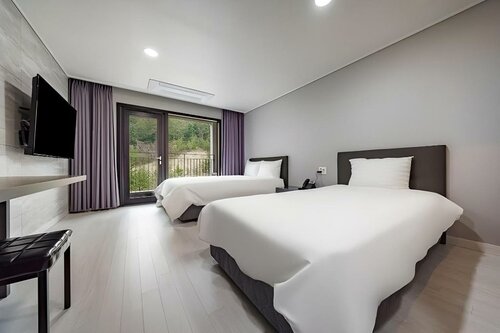 Miami Jeongseon Hotel, Забронировать Отель Чонсон Канвондо
