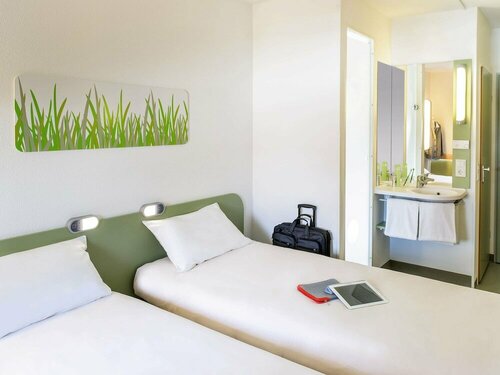 B&B HOTEL Flensburg-City, Забронировать Отель «постель и завтрак» Отели Фленсбург с завтраком, рядом с Фленсбургская гавань, Завтраки