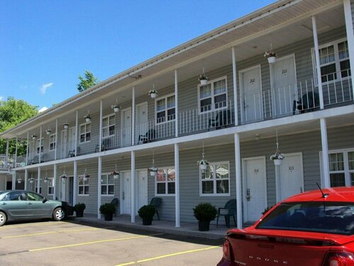 Midtown Motel & Suites, Забронировать Мотель Монктон 