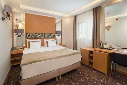 Отель Marmara Hotel Budapest, Забронировать Отель Отели Будапешта с завтраком, рядом с Olimpia Park, Завтраки