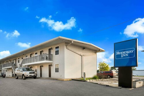 Rodeway Inn La Crosse, Забронировать Мини-отель Мотели Ла-Кросса, рядом с Пляж Блэк-Ривер, Мотель