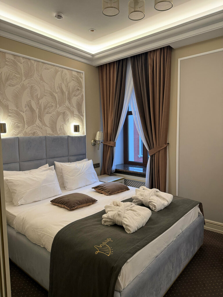 Magic Harp Hotel