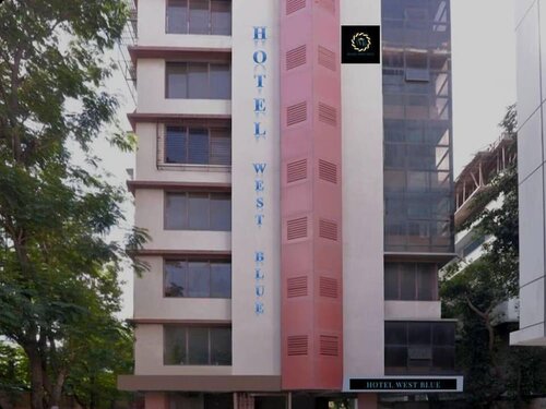 Hotel West Blue, Забронировать Отель Отели Mumbai Region с парковкой, Парковка