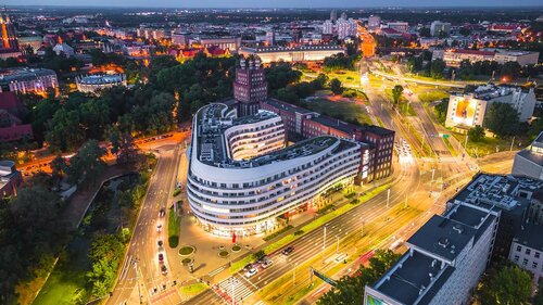 DoubleTree by Hilton Wroclaw, Réserver Hôtel Hôtels à Wrocław avec parking, Parking